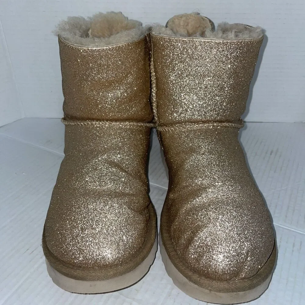UGG Boots Women's Size 9 Gold Classic Short Bows Sparkle Shearling Mini Bailey - Picture 2 of 13
